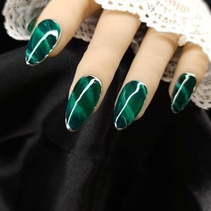 green jade nails